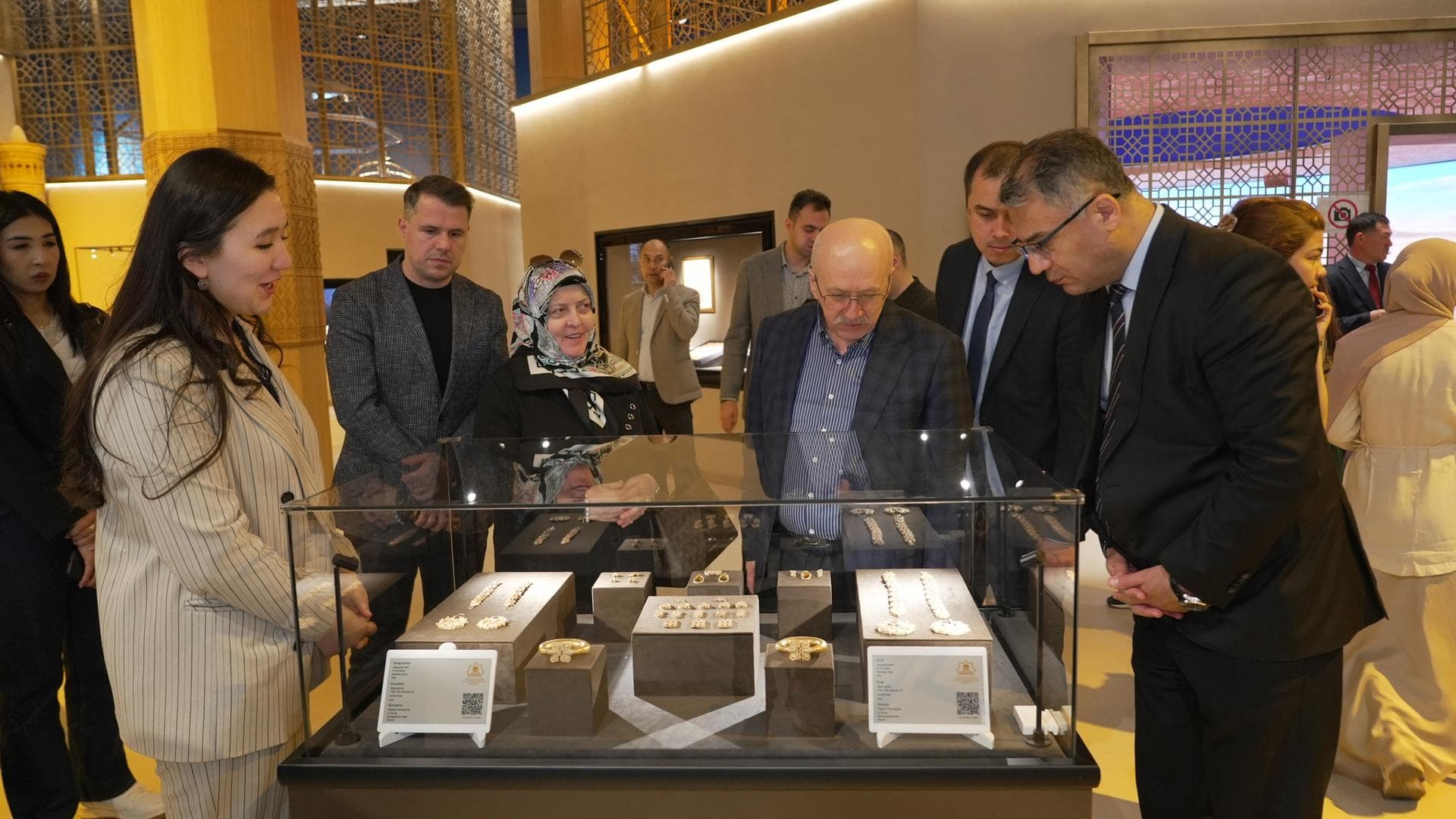 A delegation led by the Deputy Minister of Trade of the Republic of Turkey visited the Islamic Civilization Center