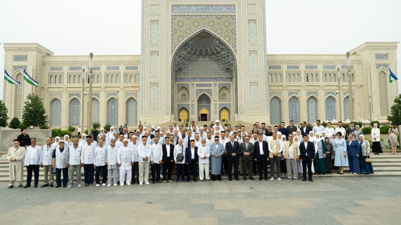 The “President’s Pilgrims” visited the Islamic Civilization Center in Uzbekistan