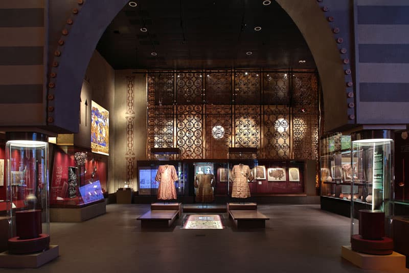 The historical, cultural and museological significance of Sogdian textiles