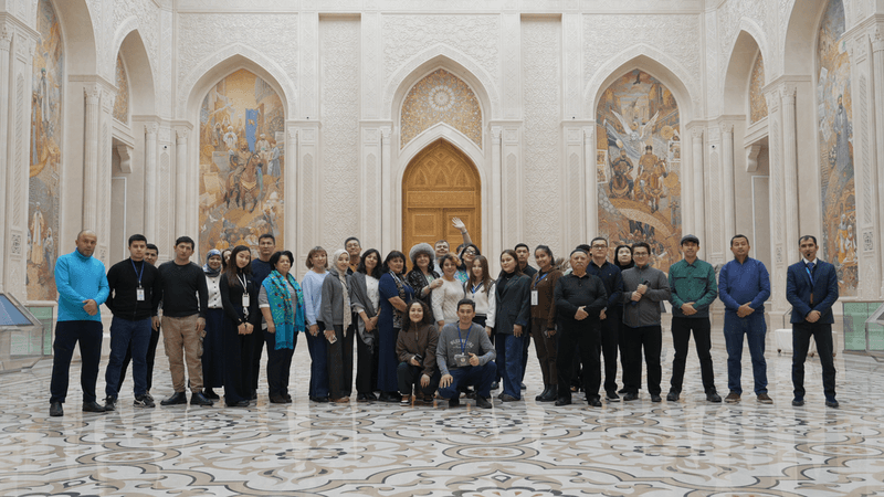 At the Islamic Civilization Center, nearly 200 guides put forward a range of new initiatives