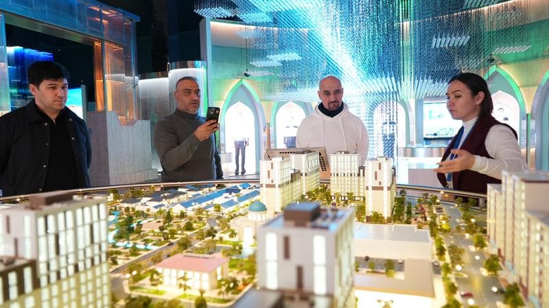 The Islamic Civilization Center made foreign sports leaders reflect