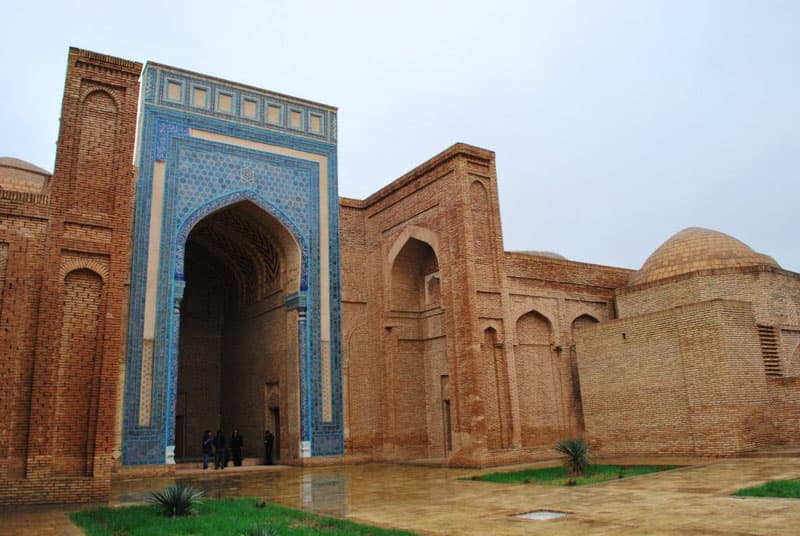 Sultan Saodat complex: a sacred site where the sayyids of Termez are buried
