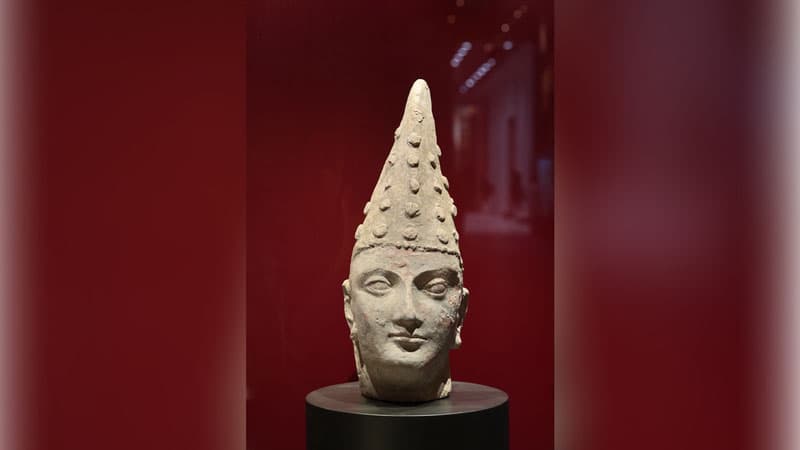 A two-thousand-year-old smile: a Kushan prince statue found in Surkhandarya