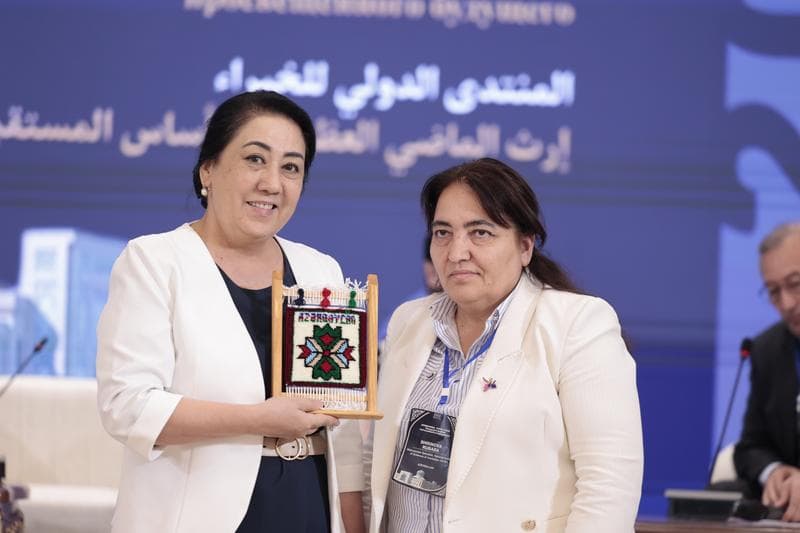 The library of the Center for Islamic Civilization has been further enriched: a valuable gift from a scholar from Baku