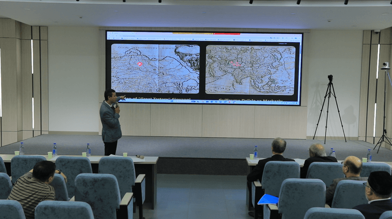 An electronic exhibition system compliant with international standards will be introduced