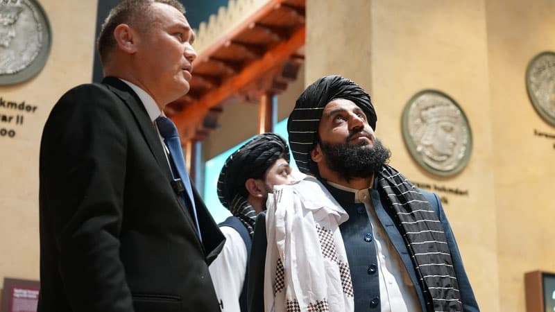 The Afghan delegation became acquainted with the Usman Mushaf and other rare manuscripts