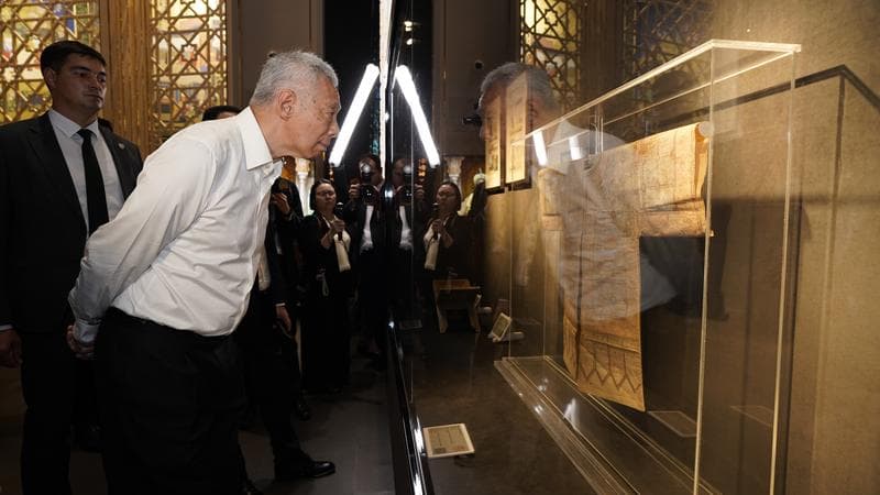 “A place calling for peace and harmony”: Singapore’s Senior Minister visited the Islamic Civilization Center