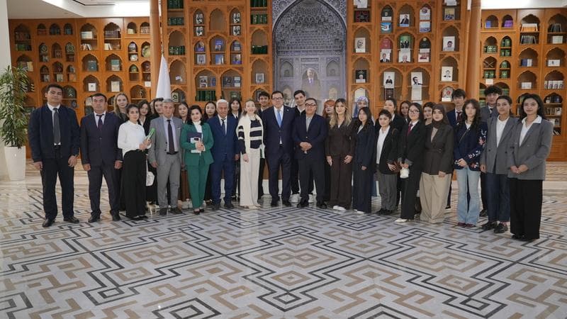 Президент ташаббуси амалда: Ислом цивилизацияси марказида дуал таълим йўлга қўйилди