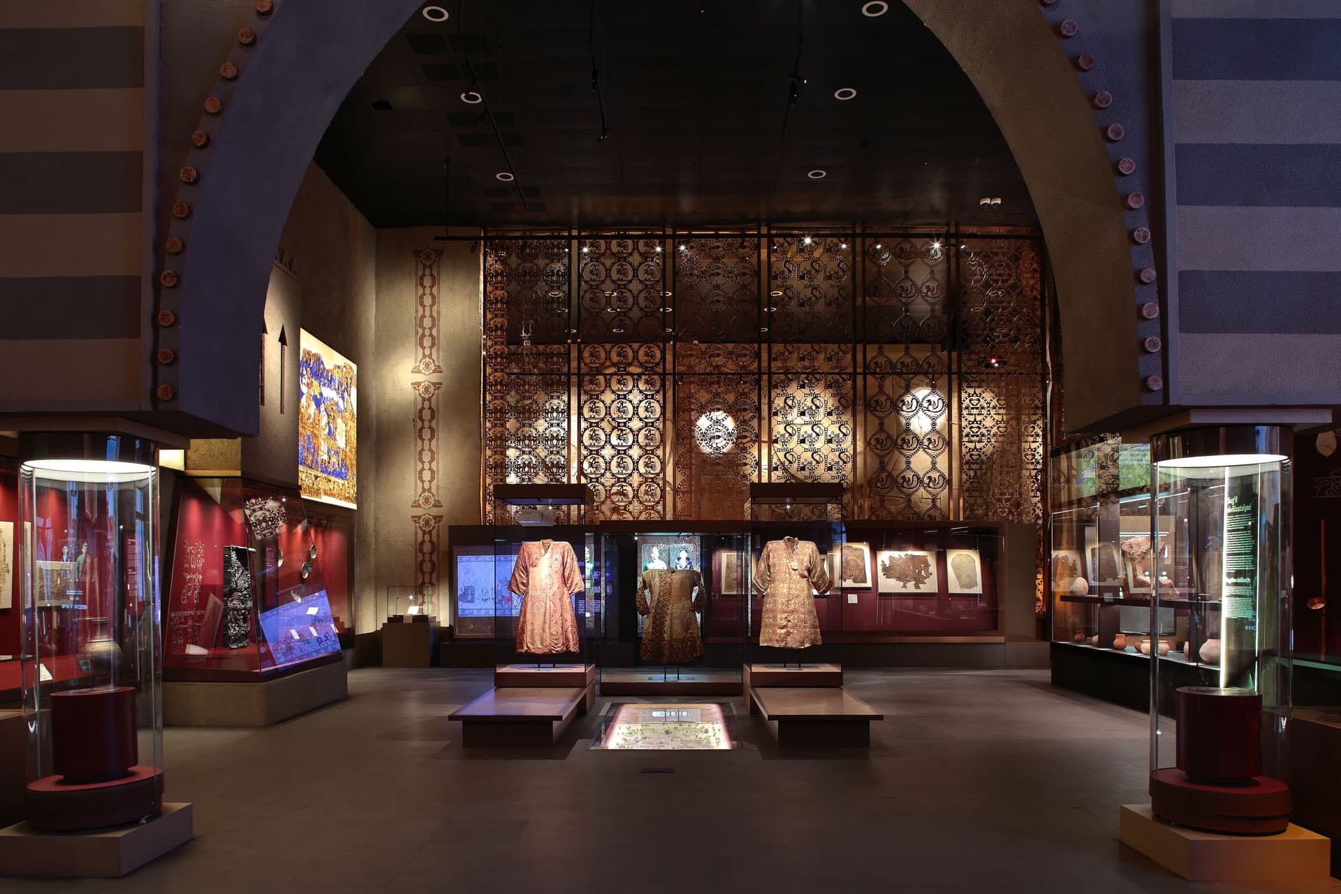 The historical, cultural and museological significance of Sogdian textiles