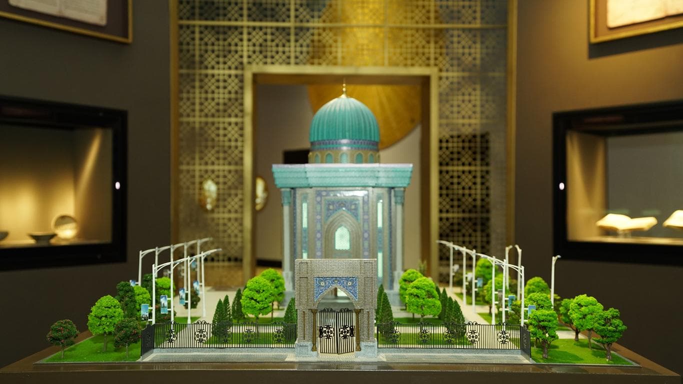 carousel image 4
